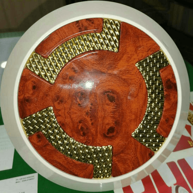 Crystal Ac/dc